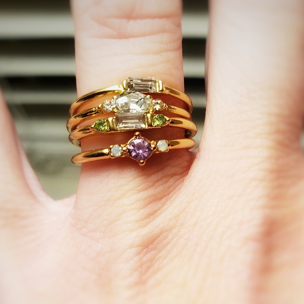 NWT 4 piece 18 k gold plated Women's Ring Set - Picture 3 of 15
